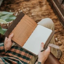 Buffalo Jackson Trading Co. Denver Leather Journal Cover - Large | Dark Briar 14 Buffalo Jackson Trading Co. Denver Leather Journal Cover - Large | Dark Briar