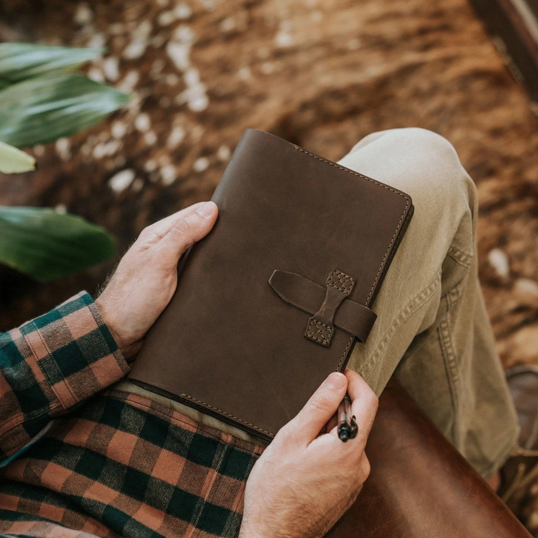 Buffalo Jackson Trading Co. Denver Leather Journal Cover - Large | Dark Briar 9 Buffalo Jackson Trading Co. Denver Leather Journal Cover - Large | Dark Briar
