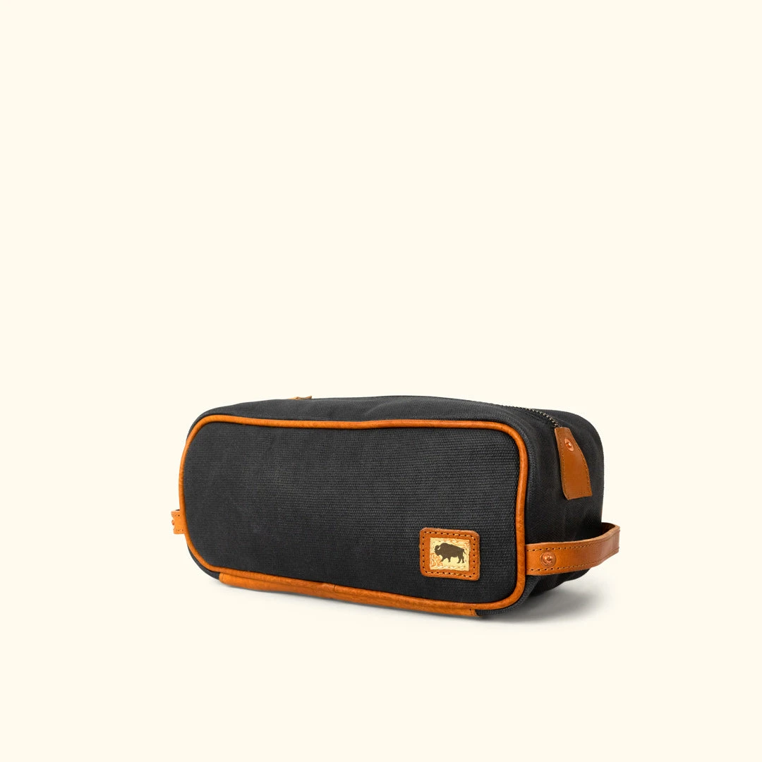 Buffalo Jackson Trading Co. Dakota Waxed Canvas Dopp Kit Toiletry Bag | Navy Charcoal W/ Saddle Tan Leather 4 Buffalo Jackson Trading Co. Dakota Waxed Canvas Dopp Kit Toiletry Bag | Navy Charcoal W/ Saddle Tan Leather