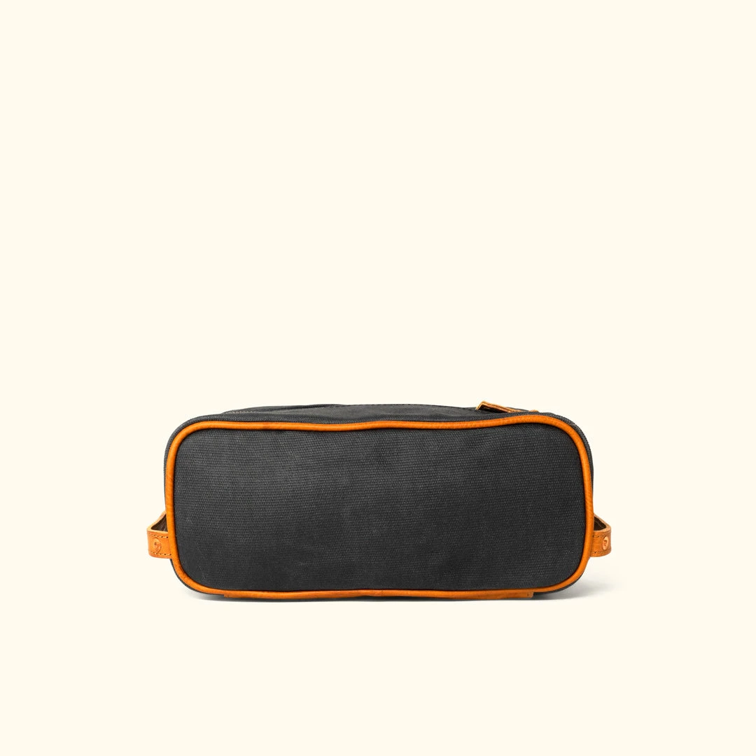 Buffalo Jackson Trading Co. Dakota Waxed Canvas Dopp Kit Toiletry Bag | Navy Charcoal W/ Saddle Tan Leather 6 Buffalo Jackson Trading Co. Dakota Waxed Canvas Dopp Kit Toiletry Bag | Navy Charcoal W/ Saddle Tan Leather
