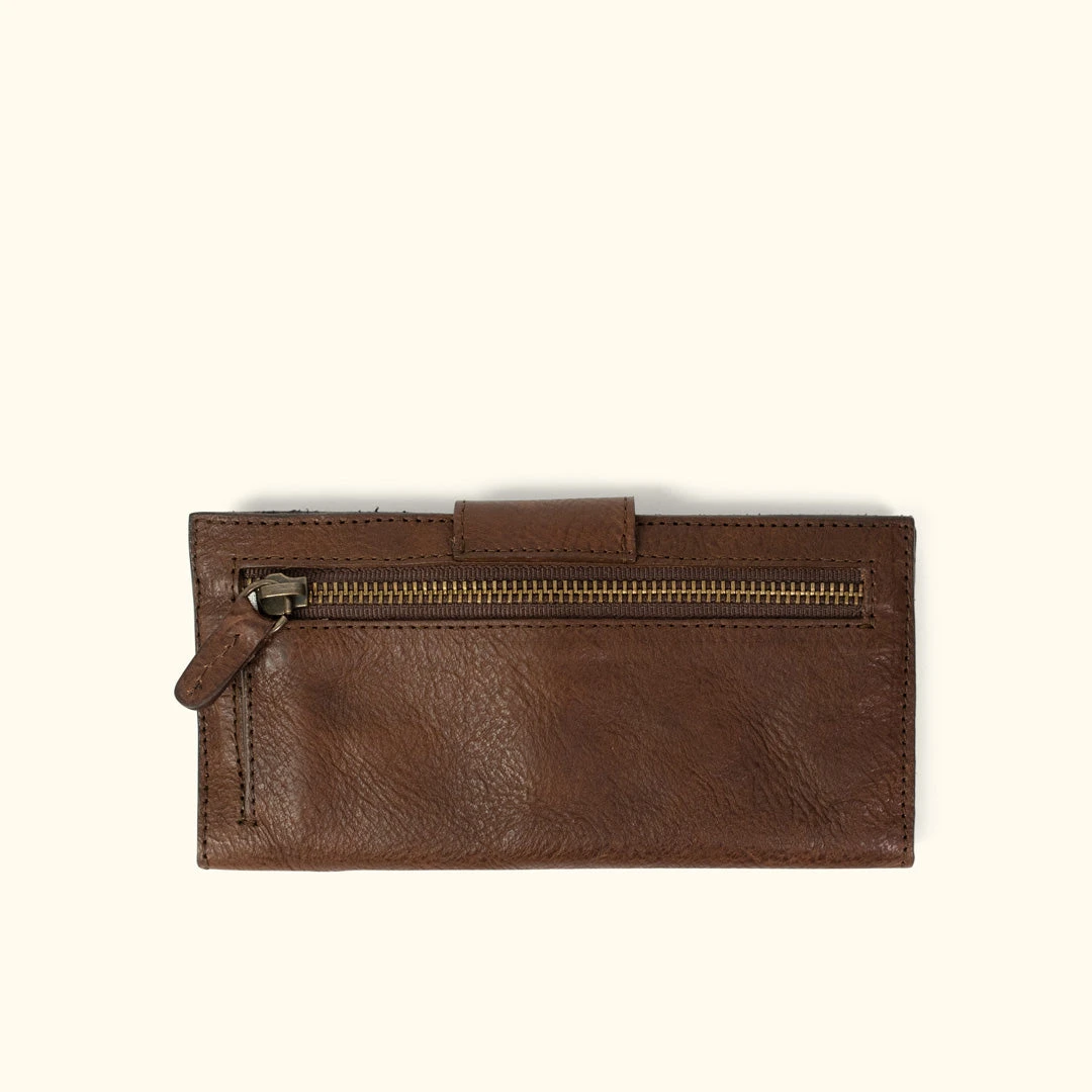 Buffalo Jackson Trading Co. Madison Leather Checkbook Wallet | Dark Hazelnut | 6 Buffalo Jackson Trading Co. Madison Leather Checkbook Wallet | Dark Hazelnut |