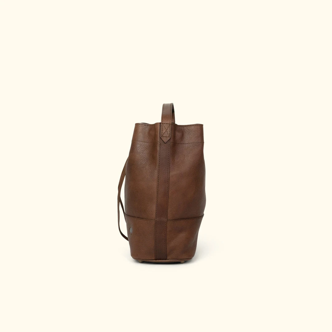 Buffalo Jackson Trading Co. Madison Leather Bucket Bag | Dark Hazelnut 5 Buffalo Jackson Trading Co. Madison Leather Bucket Bag | Dark Hazelnut