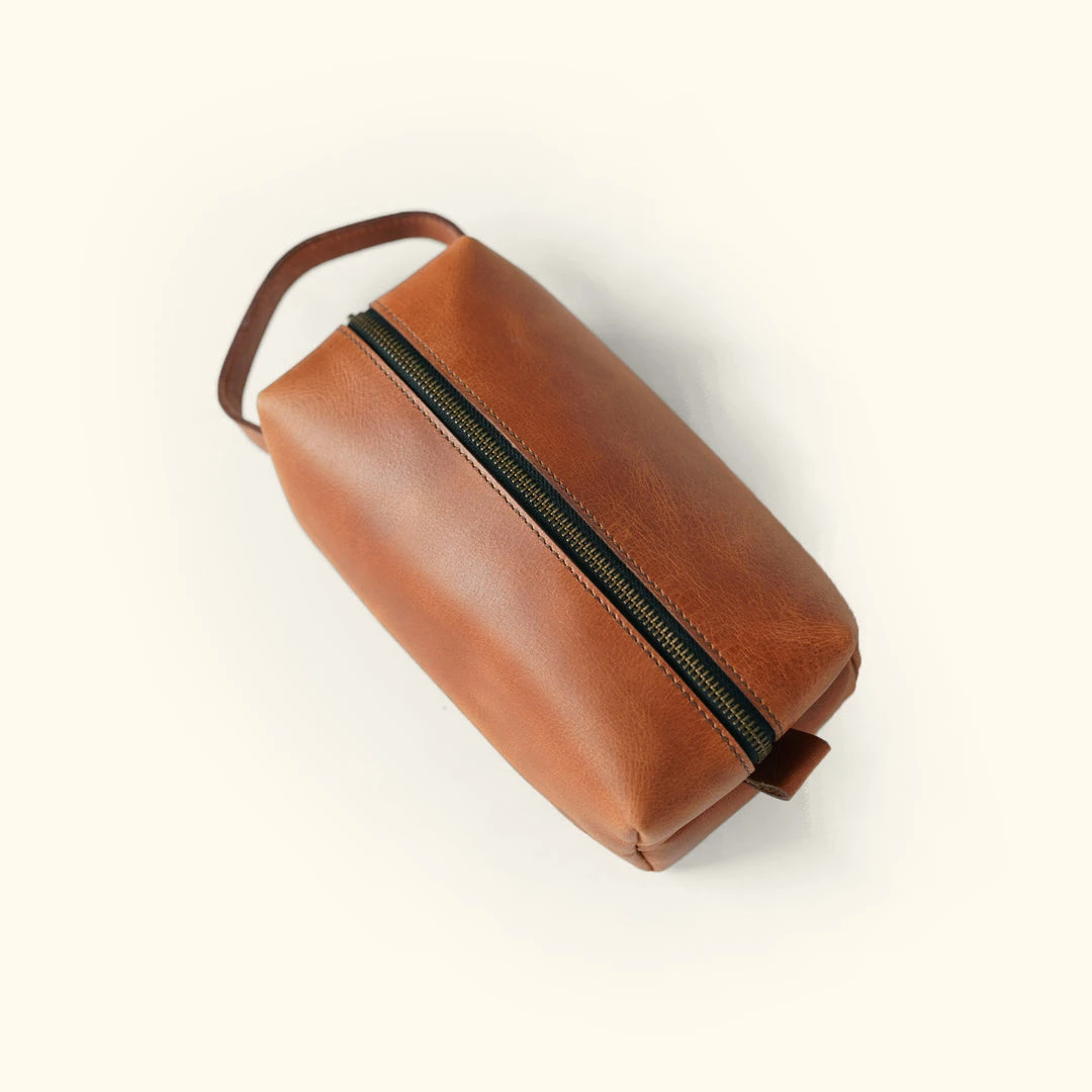 Buffalo Jackson Trading Co. Roosevelt Buffalo Leather Dopp Kit | Amber Brown Dopp Kits & Toiletry Kits 8 Buffalo Jackson Trading Co. Roosevelt Buffalo Leather Dopp Kit | Amber Brown Dopp Kits & Toiletry Kits
