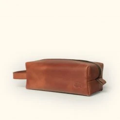 Buffalo Jackson Trading Co. Roosevelt Buffalo Leather Dopp Kit | Amber Brown Dopp Kits & Toiletry Kits