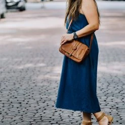 Buffalo Jackson Trading Co. Chelsea Leather Crossbody Purse | Honey Brown 29 Buffalo Jackson Trading Co. Chelsea Leather Crossbody Purse | Honey Brown